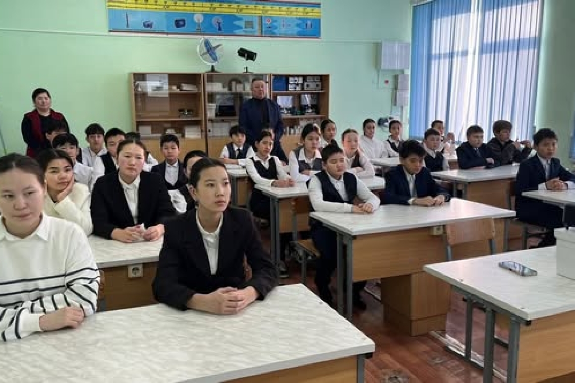 Мектебімізде 5–8 сынып оқушылары арасында «Су және оның адам мен қоғам өміріндегі маңызы» тақырыбында сынып сағаты ұйымдастырылды. Тәрбие сағатының мақсаты – оқушылардың су ресурстарының адам өміріндегі, қоғам дамуындағы және табиғаттағы рөлін терең түсін